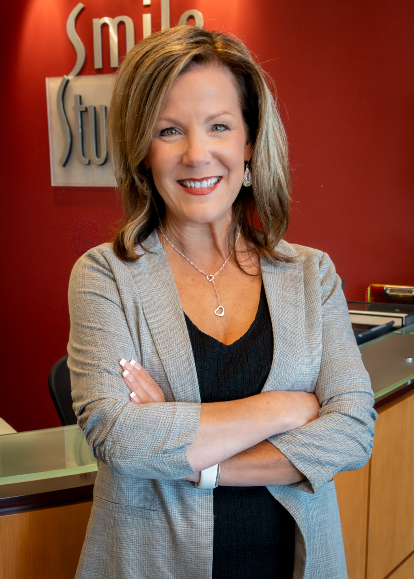 Dentist at Smile Studio 87